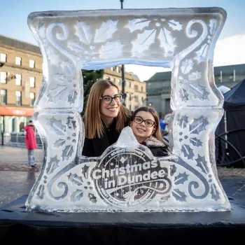 Christmas in Dundee Ice Sculpture
